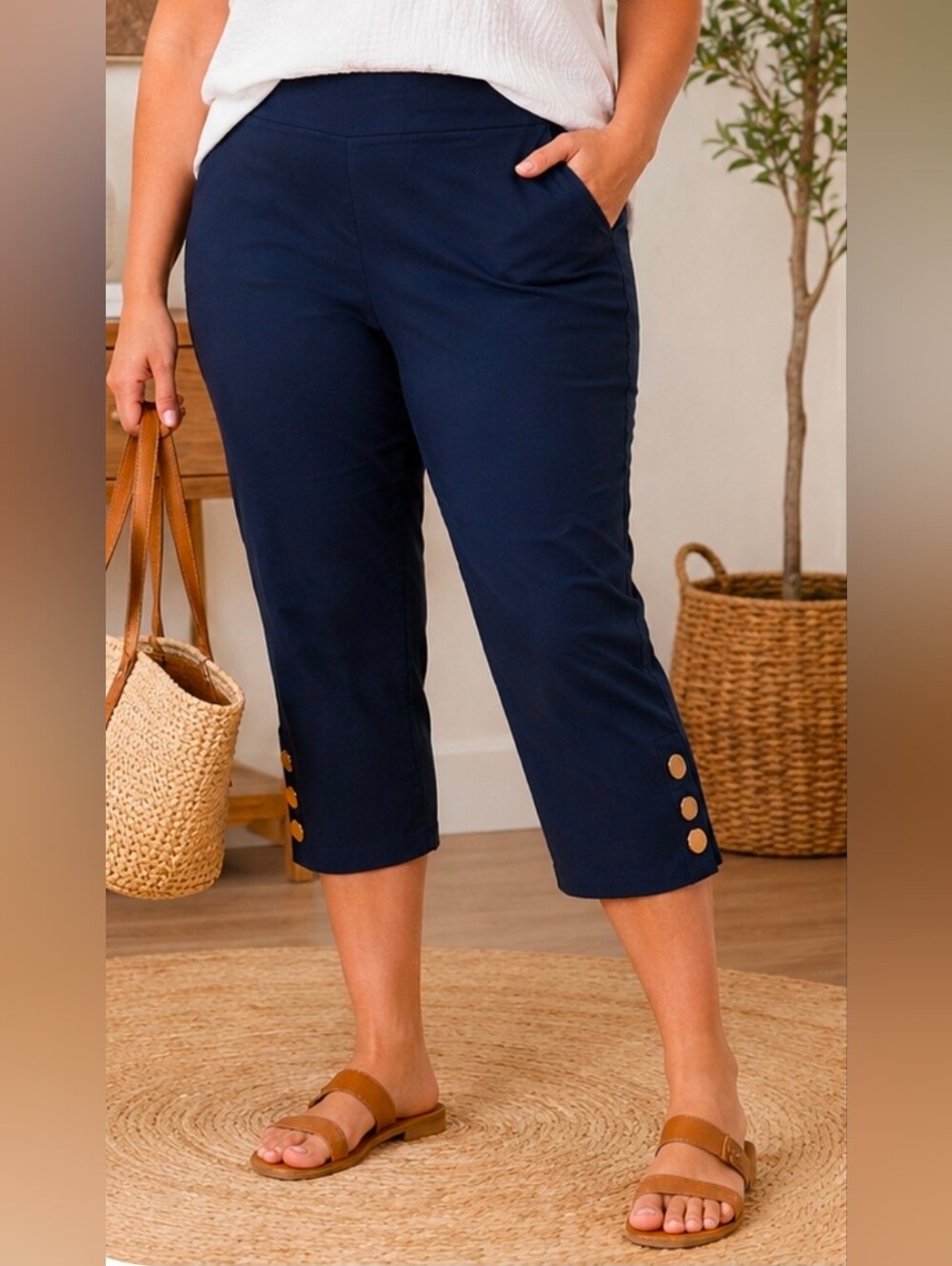 Soft Surroundings 2X Navy Pull On Capri Pants Gold Button Hem Cropped